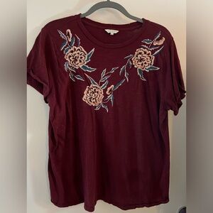 Lucky Brand floral embroidered red women’s t shirt xl